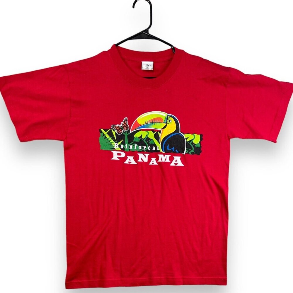 New Horizons T-Shirt Adult‎ Size Medium Red Panama Graphic Rainforest Toucan